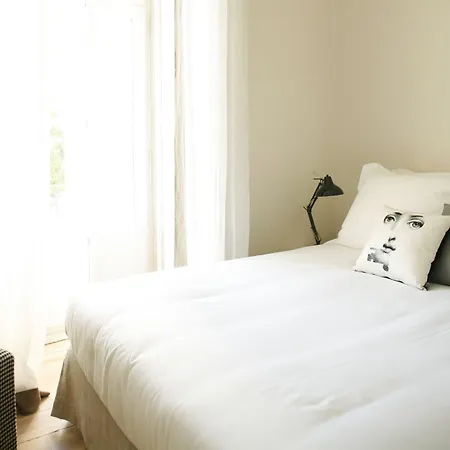 Casa Janelas Com Vista Лиссабон