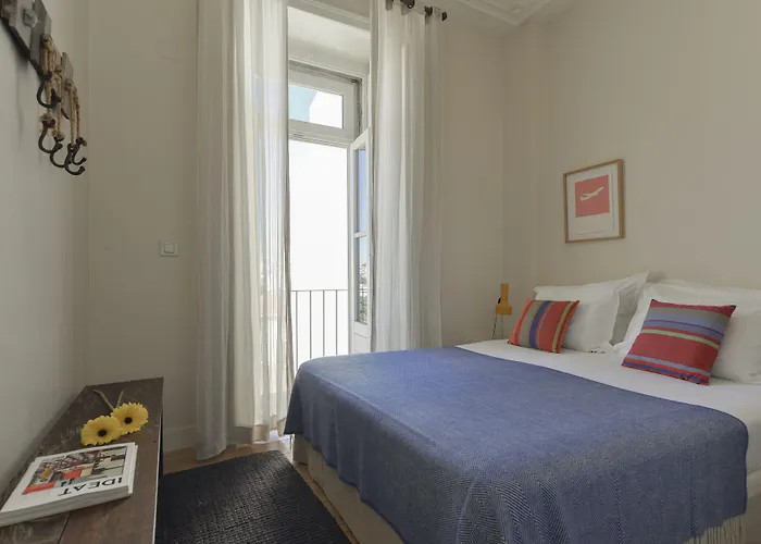 Casa Janelas Com Vista Πανσιόν Lisboa