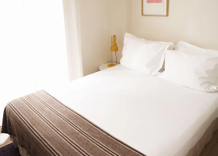 Πανσιόν Casa Janelas Com Vista Lisboa