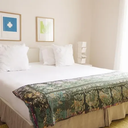 Guest house Casa Janelas Com Vista Lisbon