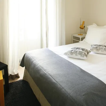 Guest house Casa Janelas Com Vista 4*